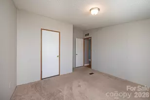 3825 Berry Creek Cir, Granite Falls, NC 28630 - Photo 25