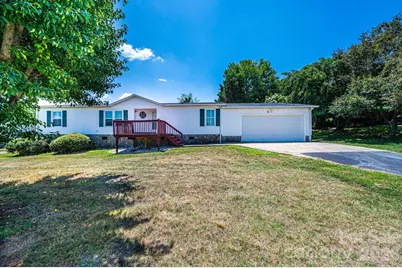 3825 Berry Creek Circle, Granite Falls, NC 28630 - Photo 3