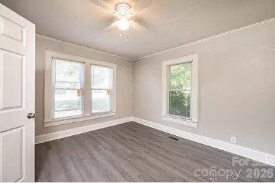 423 N Davis Avenue, Newton, NC 28658 - Photo 19