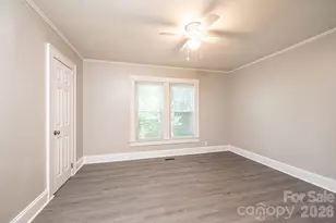 423 N Davis Ave, Newton, NC 28658 - Photo 17