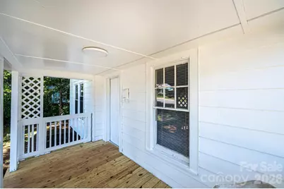 423 N Davis Avenue, Newton, NC 28658 - Photo 9