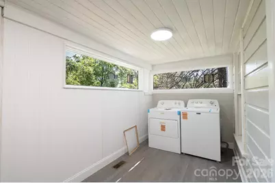 423 N Davis Avenue, Newton, NC 28658 - Photo 27