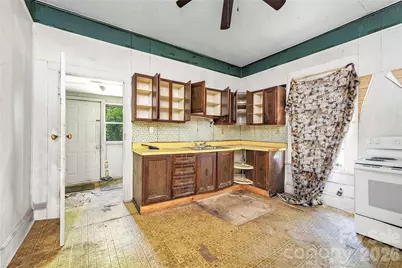 114 W 6th Avenue, Gastonia, NC 28052 - Photo 5