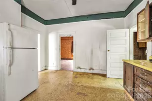 114 W 6th Ave, Gastonia, NC 28052 - Photo 7