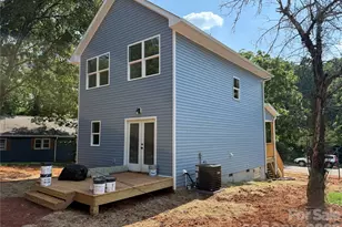 227 S Caldwell Ave, Newton, NC 28658 - Photo 5