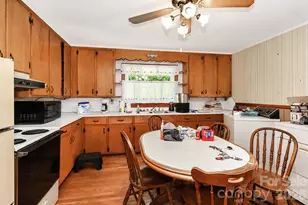 166 Wright Ln, Statesville, NC 28677 - Photo 9