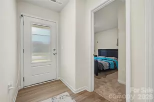 1329 Nia Rd, Charlotte, NC 28215 - Photo 3
