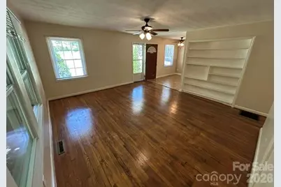 11 Mountain Road, Hendersonville, NC 28791 - Photo 5