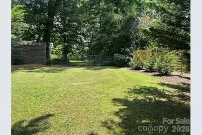 11 Mountain Road, Hendersonville, NC 28791 - Photo 31