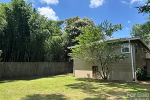 11 Mountain Rd, Hendersonville, NC 28791 - Photo 25