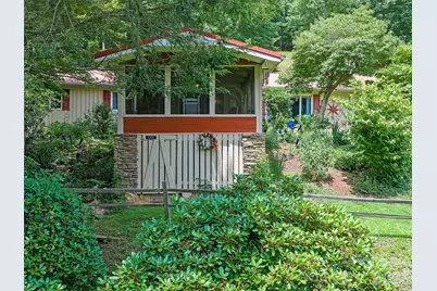 1065 Upper Pig Pen Road, Green Mountain, NC 28740 - Photo 3