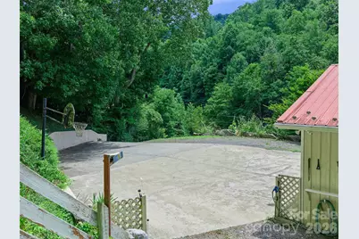 1065 Upper Pig Pen Road, Green Mountain, NC 28740 - Photo 37