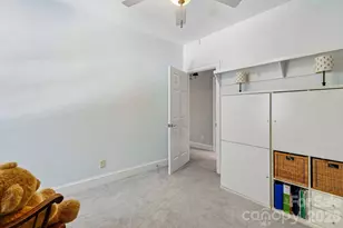 8507 Brownes Pond Ln, Charlotte, NC 28277 - Photo 37