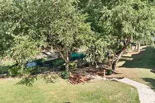 19843 Henderson Rd, Cornelius, NC 28031 - Photo 27
