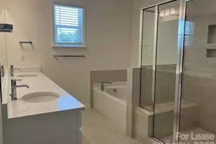 9119 Harwen Ln, Charlotte, NC 28215 - Photo 19