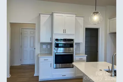 9119 Harwen Lane, Charlotte, NC 28215 - Photo 3