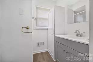 216 W Shannonhouse St, Shelby, NC 28152 - Photo 21