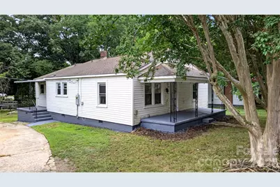216 W Shannonhouse Street, Shelby, NC 28152 - Photo 3