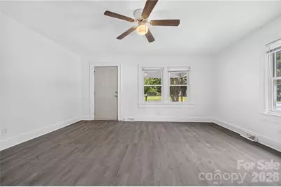 216 W Shannonhouse Street, Shelby, NC 28152 - Photo 7