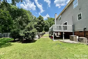 12119 Meadow Post Ln, Charlotte, NC 28269 - Photo 5