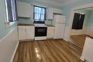 1211 N Main St, Lowell, NC 28098 - Photo 7