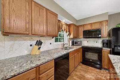 505 Glen Ellyn Court, Charlotte, NC 28213 - Photo 11