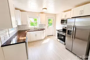 92 4th C St, Marion, NC 28752 - Photo 3