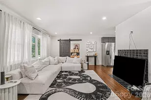1027 Dresden Dr W, Charlotte, NC 28205 - Photo 9