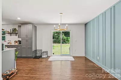 1027 Dresden Drive W, Charlotte, NC 28205 - Photo 11