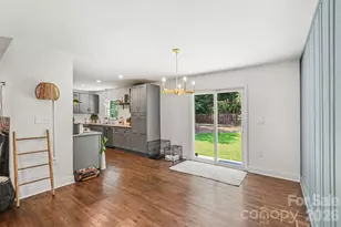 1027 Dresden Dr W, Charlotte, NC 28205 - Photo 13