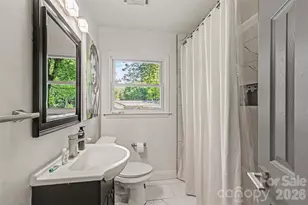 1027 Dresden Dr W, Charlotte, NC 28205 - Photo 23