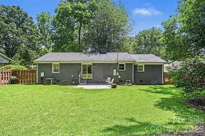 1027 Dresden Drive W, Charlotte, NC 28205 - Photo 25