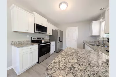 711 Guinn Street, Clover, SC 29710 - Photo 9