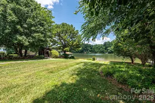 1857 Hidden Pointe Dr, Hickory, NC 28601 - Photo 5