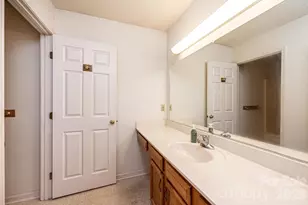 1857 Hidden Pointe Dr, Hickory, NC 28601 - Photo 43