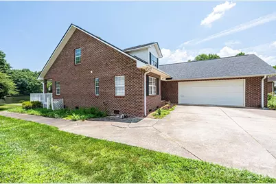 1857 Hidden Pointe Drive, Hickory, NC 28601 - Photo 17