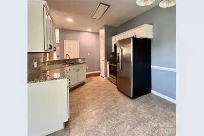 8815 Firestreak Drive, Charlotte, NC 28216 - Photo 7