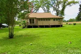 601 Providence Rd, Forest City, NC 28043 - Photo 3