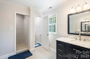 843 W J St, Newton, NC 28658 - Photo 29