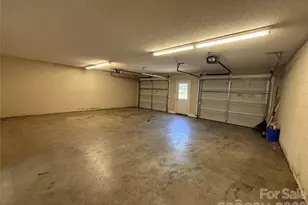 153 Deer Creek Dr, Hudson, NC 28638 - Photo 37