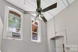 201 S Hoskins Rd, Charlotte, NC 28208 - Photo 21