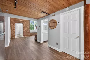 201 S Hoskins Rd, Charlotte, NC 28208 - Photo 7