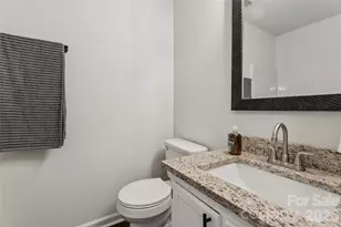1620 Arlyn Cir, Charlotte, NC 28213 - Photo 13