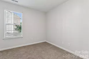 1638 Arlyn Cir, Charlotte, NC 28213 - Photo 21