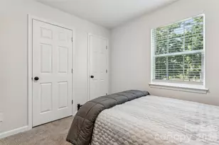 1638 Arlyn Cir, Charlotte, NC 28213 - Photo 13