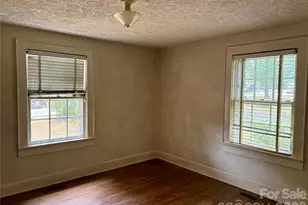 406 Circle Dr W, Shelby, NC 28150 - Photo 23