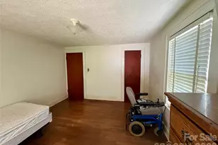 406 Circle Dr W, Shelby, NC 28150 - Photo 25