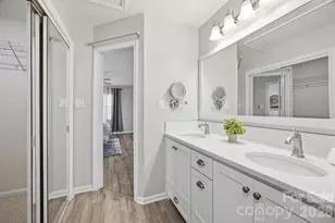9126 N Vicksburg Park Ct, Charlotte, NC 28210 - Photo 17