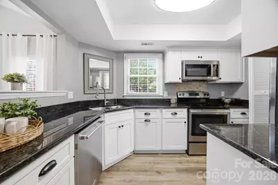 9126 N Vicksburg Park Court, Charlotte, NC 28210 - Photo 11