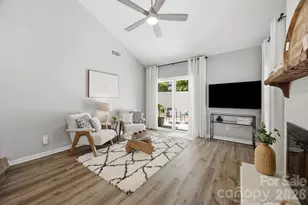 9126 N Vicksburg Park Ct, Charlotte, NC 28210 - Photo 7